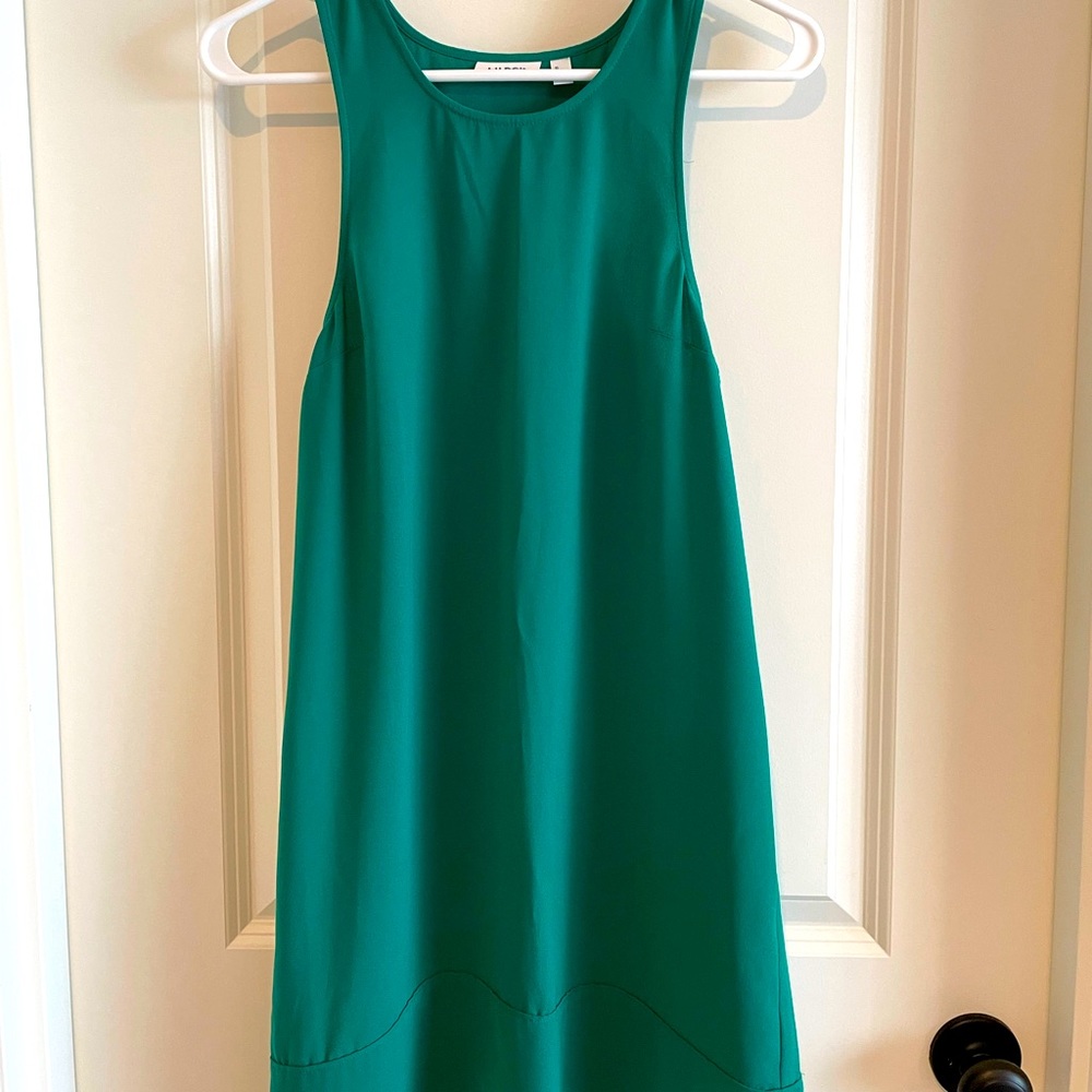 SOLD ON XPOST This color looks great on everyone.